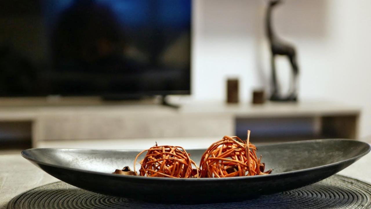 Wohlfuehlen In Der Bauhausstadt Mit Netflix * Dessau-Rosslau