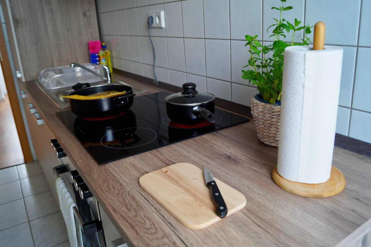 Wohlfuehlen In Der Bauhausstadt Mit Netflix Apartment *